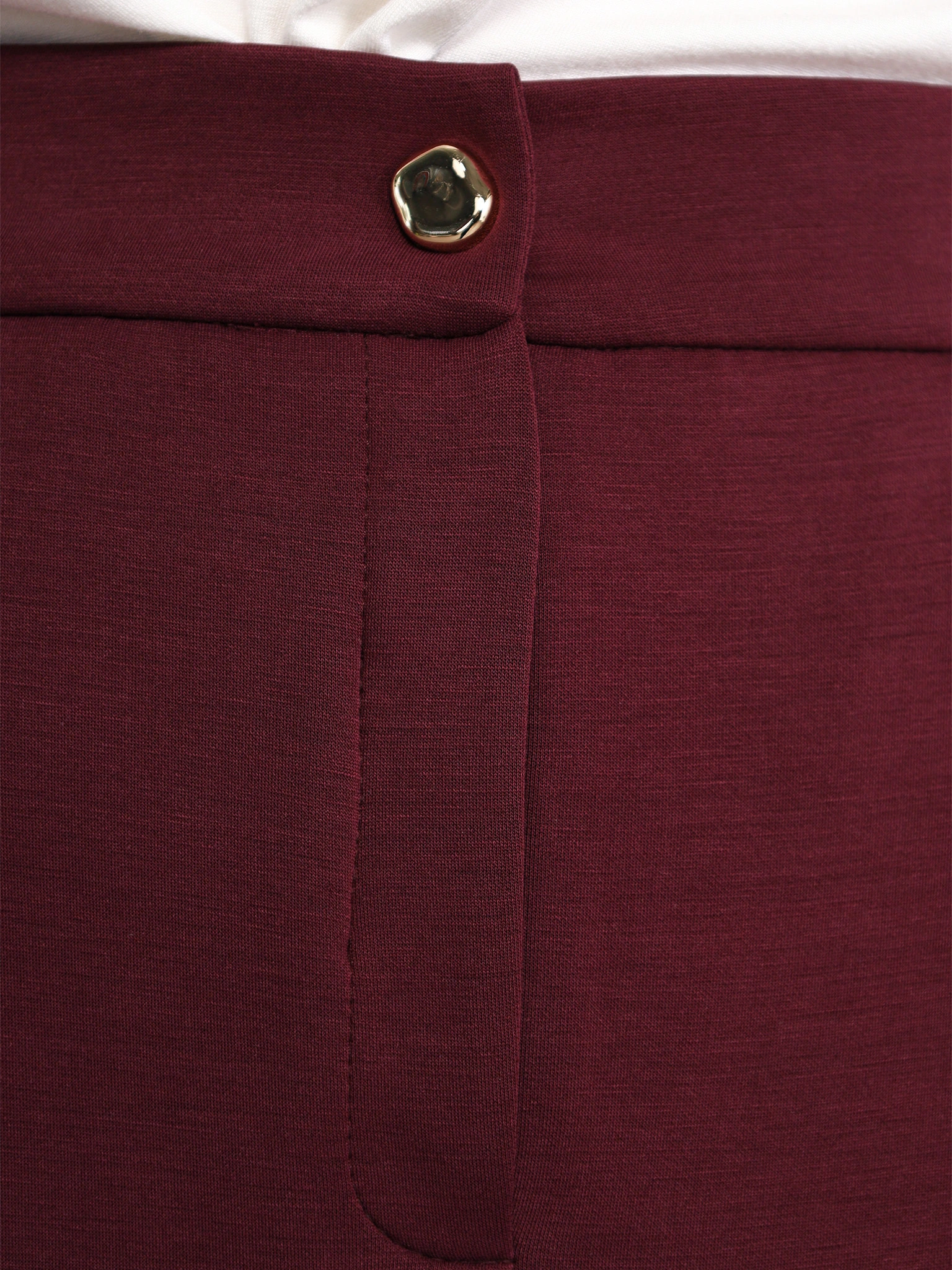 Юбка бордового цвета с эластичным поясом